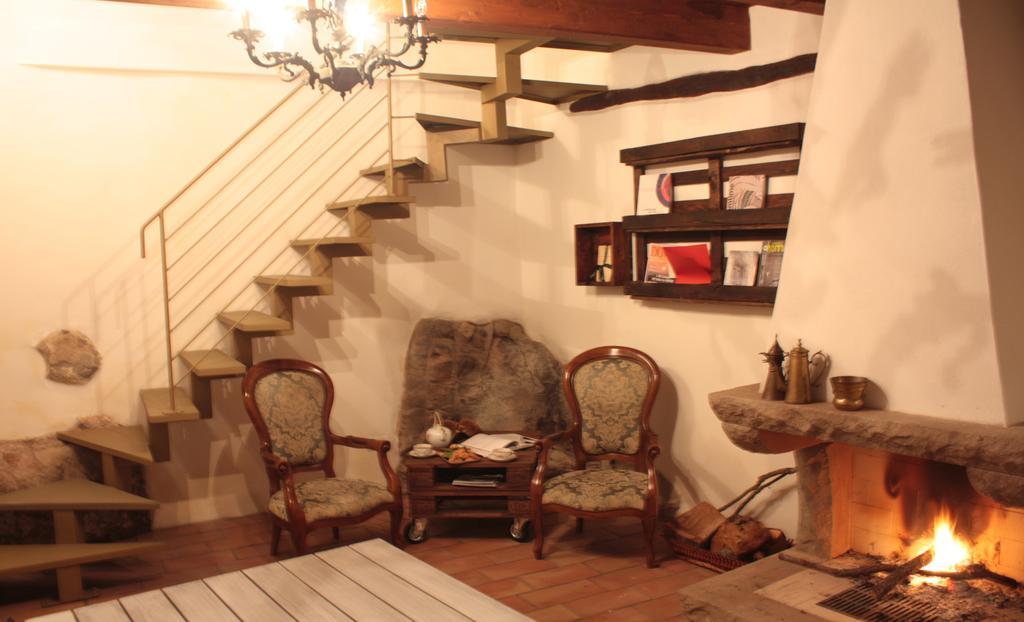 サントゥ・ルッスルジュ Il Lupo Rosso Bed & Breakfast エクステリア 写真