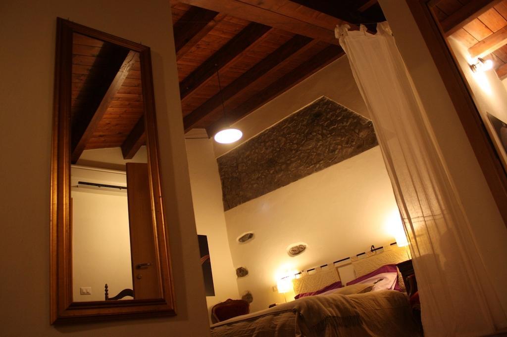 サントゥ・ルッスルジュ Il Lupo Rosso Bed & Breakfast 部屋 写真