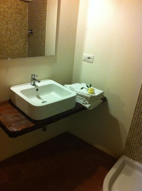 サントゥ・ルッスルジュ Il Lupo Rosso Bed & Breakfast 部屋 写真
