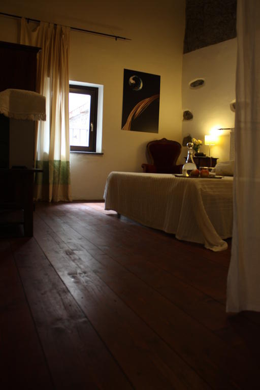 サントゥ・ルッスルジュ Il Lupo Rosso Bed & Breakfast 部屋 写真